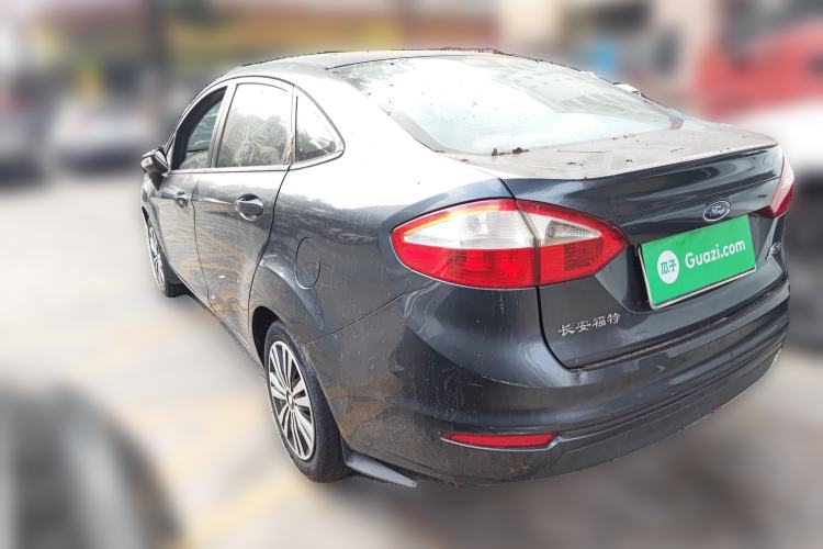 Used Ford Fiesta 2013 Sedan 1.5L Manual Fashion Edition
