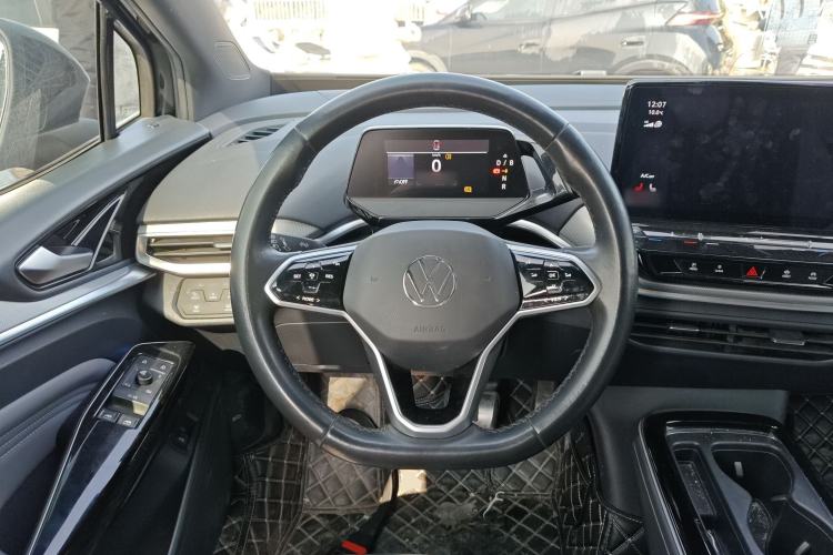 Used Volkswagen ID.4 CROZZ 2021 Long-Range PRO Two-Wheel Drive Version
