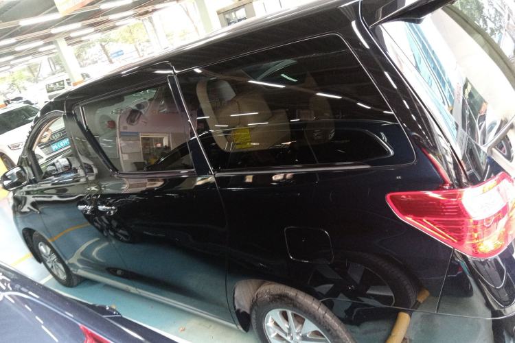 Used Toyota Alphard 2012 3.5L Luxury Edition
