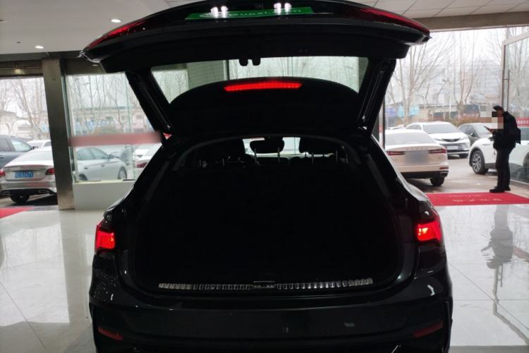 Used Audi Q3 2022 40 TFSI Fashion Dynamic Model
