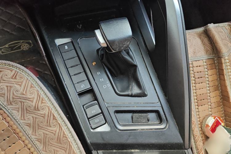 Used FORTHING T5L 2020 1.5T Automatic Luxury 7-Seater China VI Standard Gear Lever