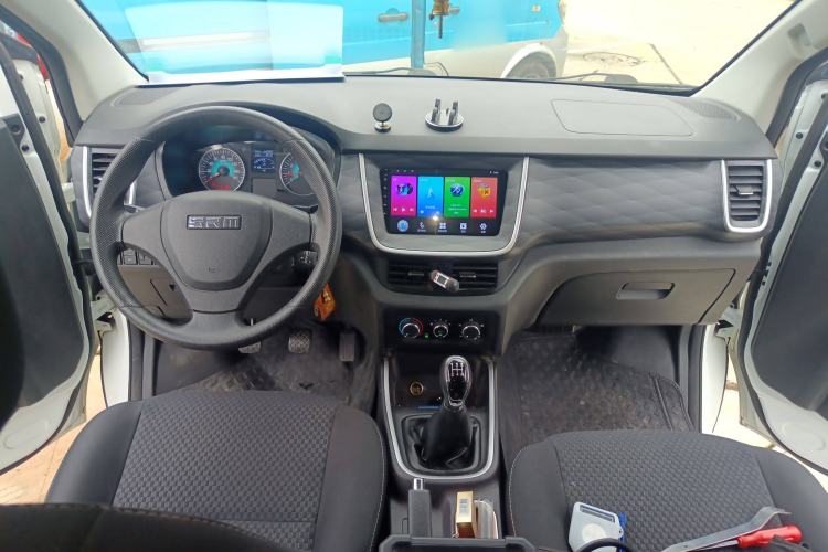 Used Jinbei Gold Hiace M Classic 2023 1.5L Engineering Lion Passenger Vehicle 5/6/7 Seats
