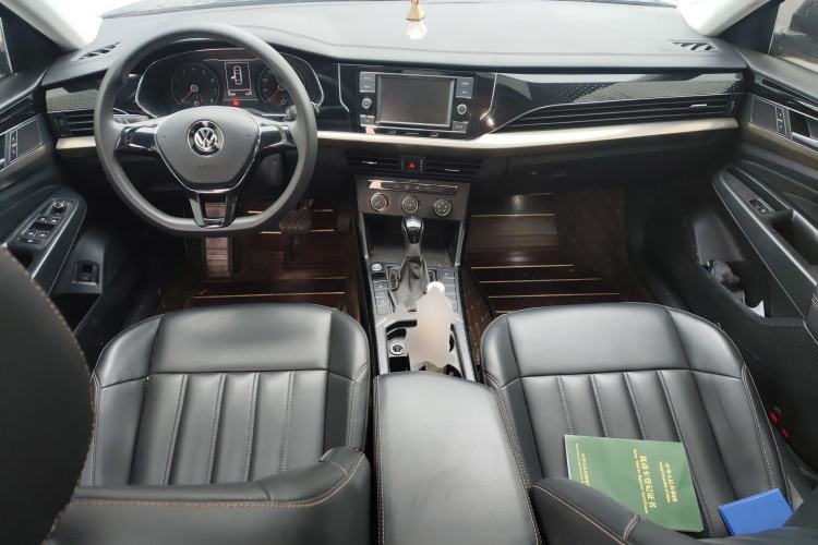 Used Volkswagen Passat 2019 280TSI Business Edition China VI
