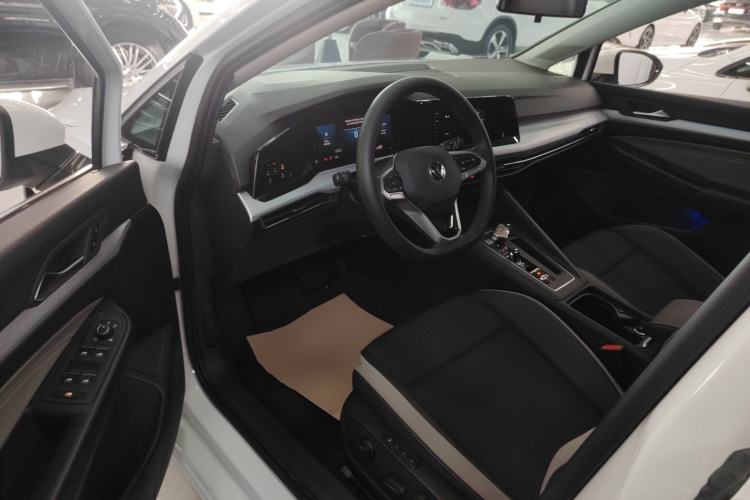 Used Volkswagen Golf 2023 Facelift 280TSI DSG Pro Driver Seat