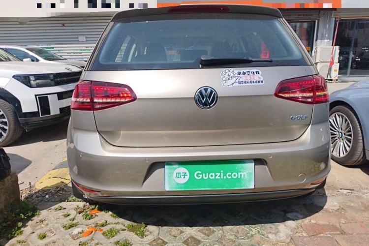 Used Volkswagen Golf 2017 1.6L Automatic Comfort Million-Vehicle Anniversary Edition