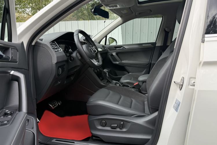 Used Volkswagen Tiguan L 2021 330TSI Automatic Two-Wheel Drive R-Line Enhanced Edition