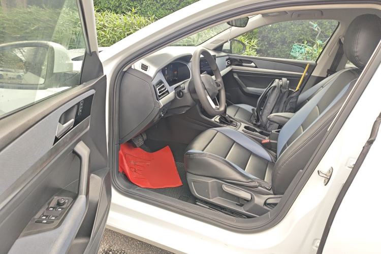 Used Volkswagen Lavida 2023 1.5L Automatic De Yi Edition Driver Seat