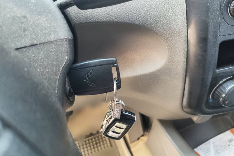 Used Wuling Rongguang V 2016 1.5L Practical Version