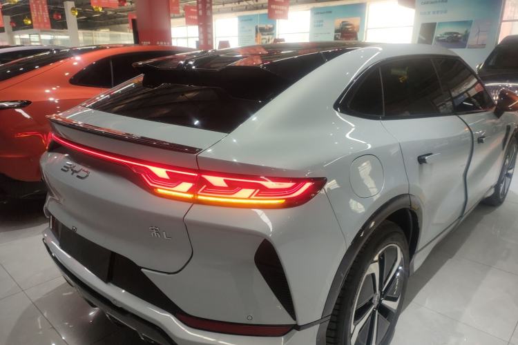 Used BYD Song L EV 2024 662 km Beyond Edition