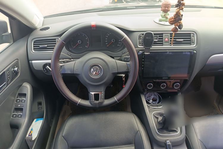 Used Volkswagen Sagitar 2014 1.6L Manual Comfort Model