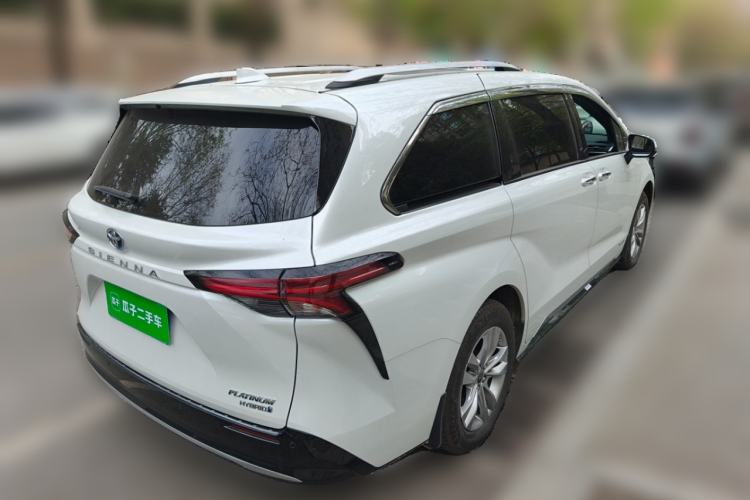 Used Toyota SIENNA 2021 2.5L Hybrid Platinum Edition Rear Right 45 Deg