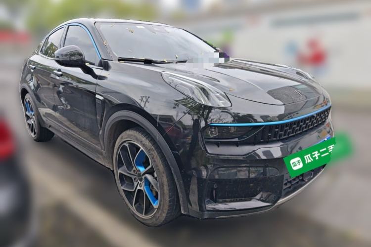 Used Lynk & Co 05 2020 2.0TD Two-Wheel Drive Shine Halo Front Right 45 Deg