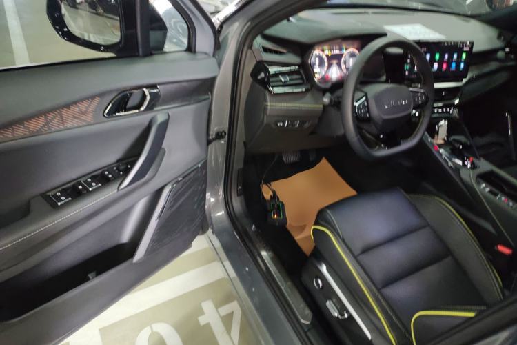 Used Lynk & Co 06 2023 Remix 1.5T Dynamic Halo
