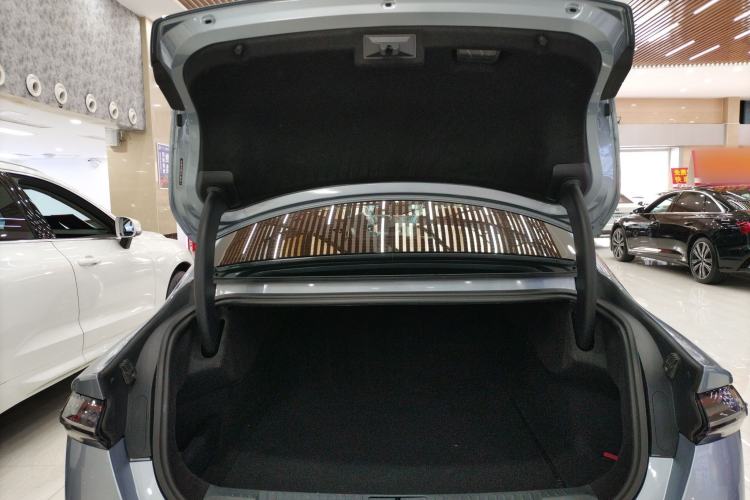 Used Lincoln Z 2022 iXiang Zunyi Edition
