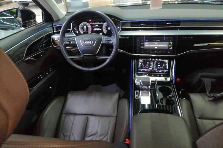 Used Audi A8 2019 Facelifted Plus A8L 50 TFSI quattro Comfort Version Steering Wheel
