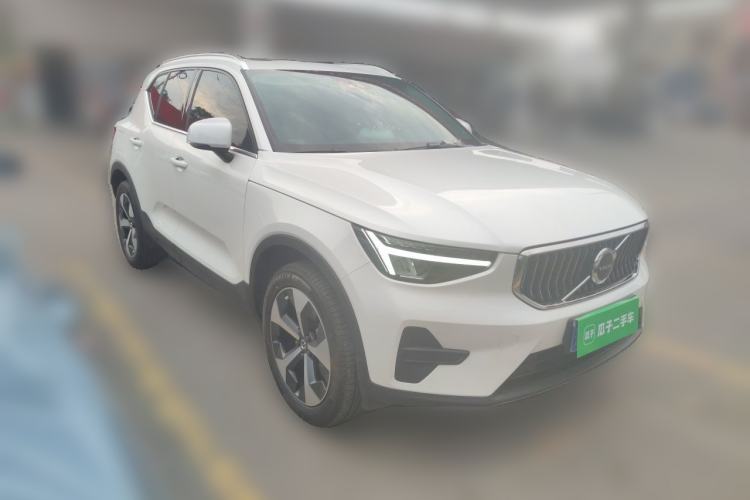 Used Volvo XC40 2024 B4 4x4 Smart Luxury Edition
