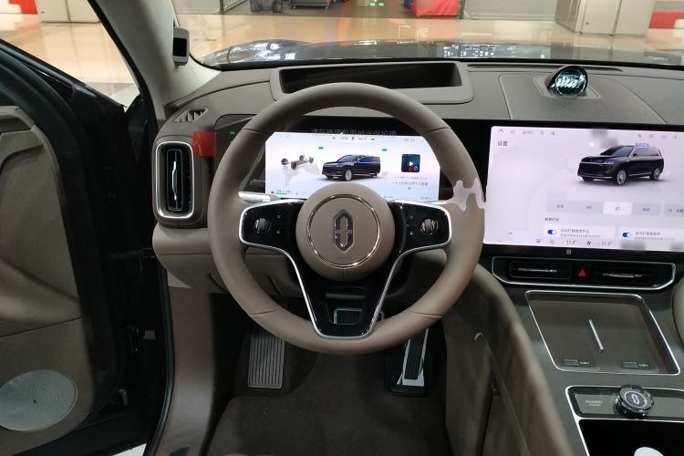 Used Hima AITO M9 2025 Extended-Range Ultra Version 52 kWh 5-Seater Edition Steering Wheel