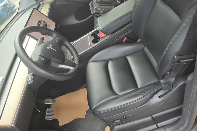 Used Tesla Model Y 2022 Rear-Wheel-Drive Version