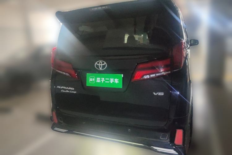 Used Toyota Alphard 2015 3.5L Luxury Edition