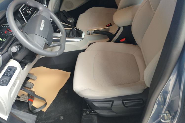 Used SAIC MAXUS G50 2024 1.5T Manual Comfort A Trim