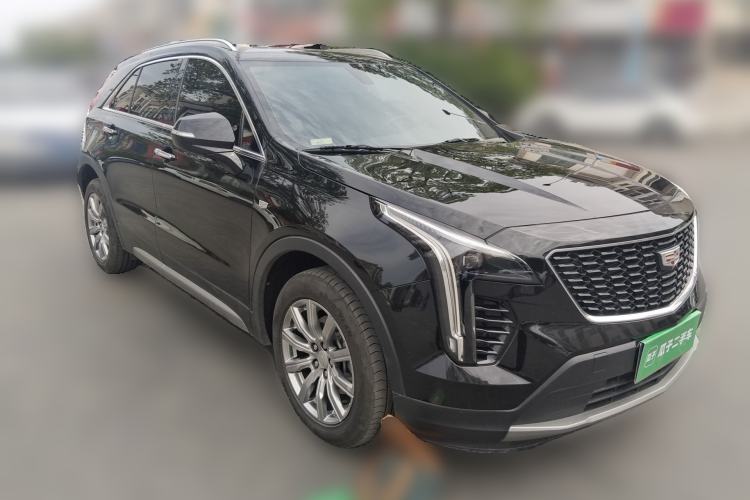 Used Cadillac XT4 2021 28T Two-Wheel Drive Leading Version Front Right 45 Deg