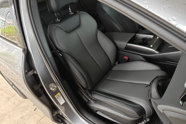 Used BYD Qin L 2025 EV 470KM Leading Edition Right Front Seat