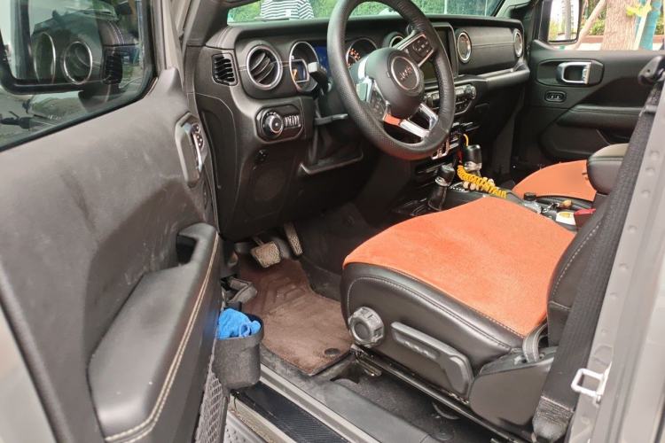 Used Jeep Wrangler 