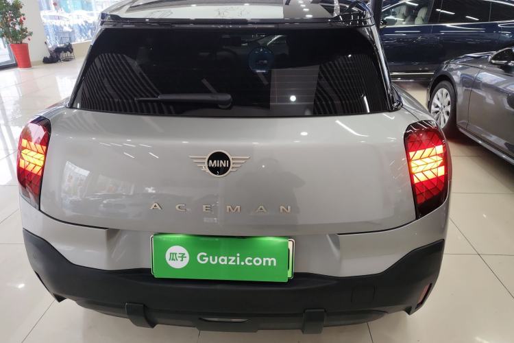 Used MINI Electric ACEMAN 2024 E Classic Edition Rear