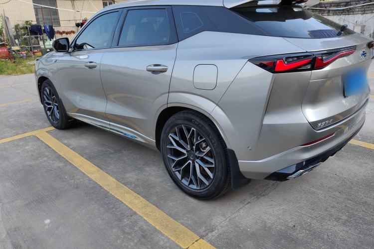 Used Oshan Z6 New Energy 2023 ZhiDian iDD 150KM Flagship PLUS Smart Parking Edition
