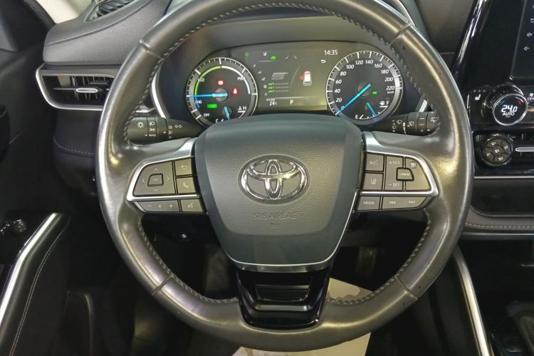 Used Toyota Highlander 2023 2.5L Smart Electric Hybrid Dual-Motor All-Wheel-Drive Luxury 7-Seater Steering Wheel
