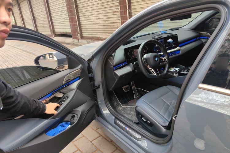 Used BMW 5 Series 2024 530Li Luxury Edition M Sport Package
