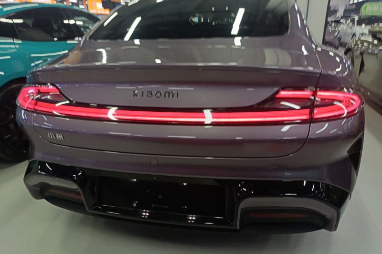 Used Xiaomi Auto SU7 2024 Four-Wheel Drive Ultra-Long Range Advanced Intelligent Driving Max Edition