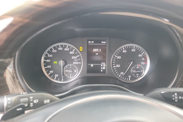 Used Mercedes-Benz Vito 2018 2.0T Business Version China VI Emission Standard
