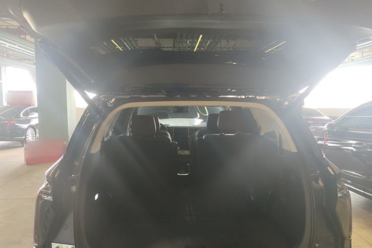 Used Hongqi HS7 2023 2.0T Automatic All-Wheel-Drive Flagship Edition Six Seats
