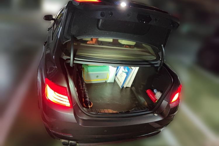 Used BMW 5 Series 2013 525Li Leading Model