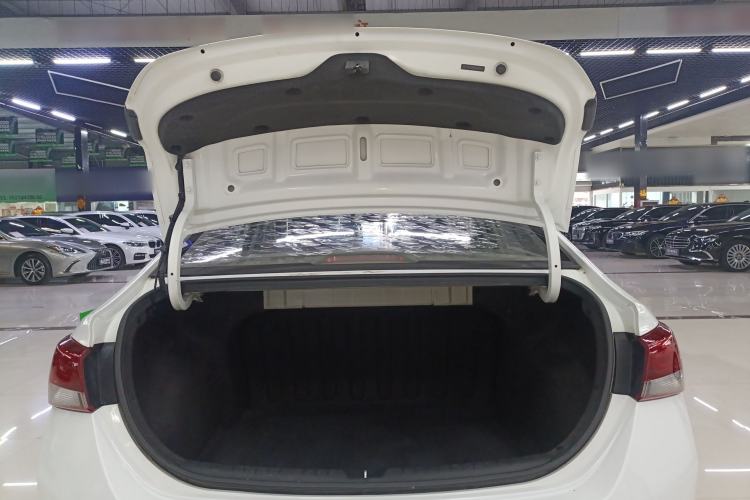 Used Hyundai Verna (new generation) 2016 1.4L Manual Cool Edition GLS