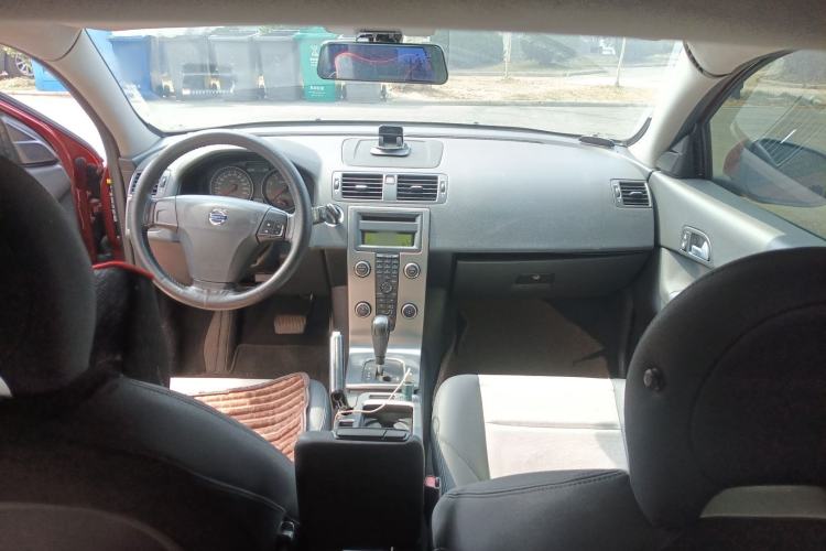 Used Volvo C30 2010 2.0 ZhiShang Version
