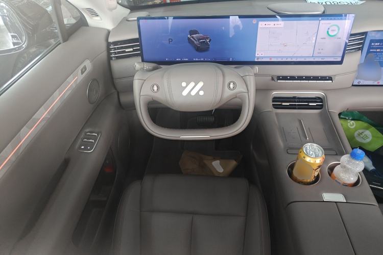 Used IM LS6 2026 Model Range-Extending 66 Max+ Steering Wheel