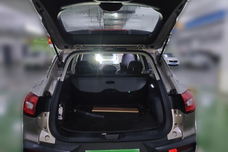 Used BORGWARD BX5 2017 20TGDI Automatic Two-Wheel Drive Pioneer Edition Trunk