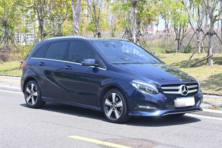 Used Mercedes-Benz B-Class 2017 B 200 Fashion Model Exterior 2