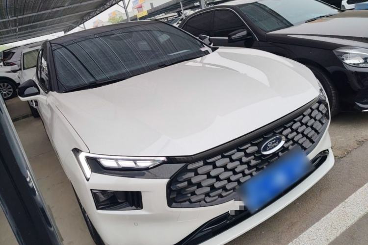 Used Ford Mondeo 2022 Facelifted EcoBoost 245 Ultimate Edition Front Right 45 Deg