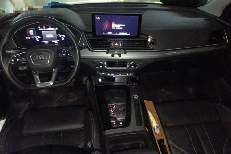 Used Audi Q5L 2022 40T Fashionable and Dynamic Model
