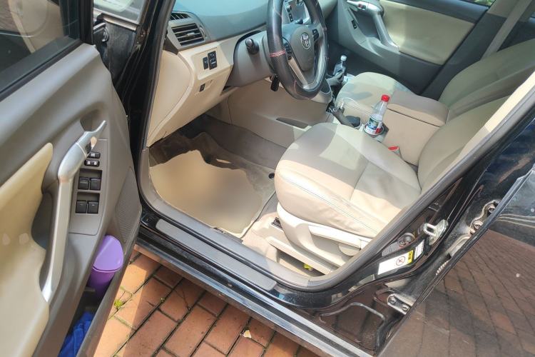 Used Toyota Verso 2014 Starlight 180E CVT Elite Edition Driver Seat