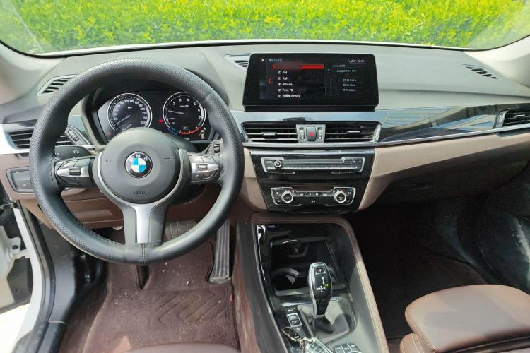 Used BMW X1 2021 sDrive20Li Premium Edition Center Console