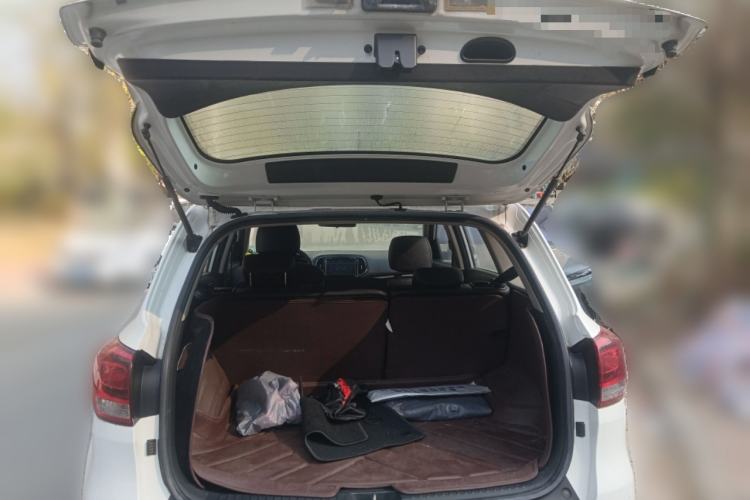 Used Kia KX3 2015 1.6L Automatic Special Trunk