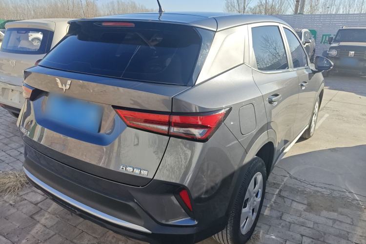 Used Wuling Alvez 2022 1.5L Manual Free-Style Model
