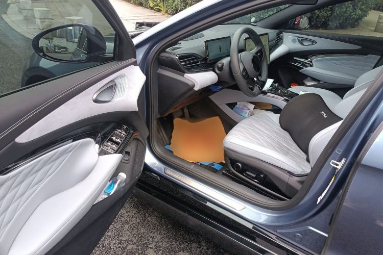 Used BYD Seal 2022 700 km Long-Range Rear-Wheel-Drive Version Driver Seat