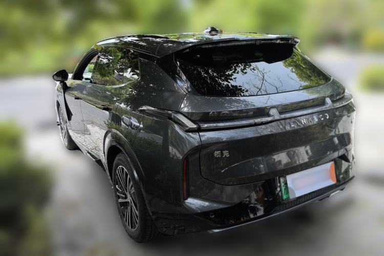 Used Lynk & Co 08 EM-P 2023 120km Long-Range Halo Rear Left 45 Deg