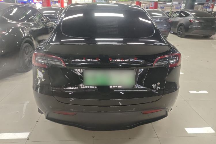 Used Tesla Model Y 2023 Rear-Wheel-Drive Version
