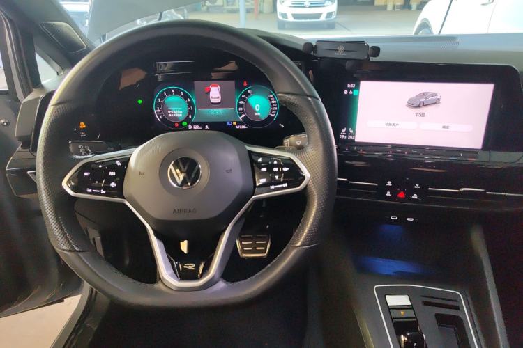 Used Volkswagen Golf 2023 Facelift 280TSI DSG R-Line Lite